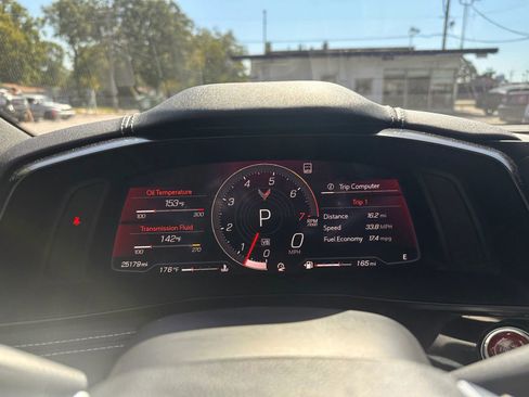 Used 2021 Chevrolet Corvette Stingray Preferred Cpe w/ Z51 Performance Package RWD image 29