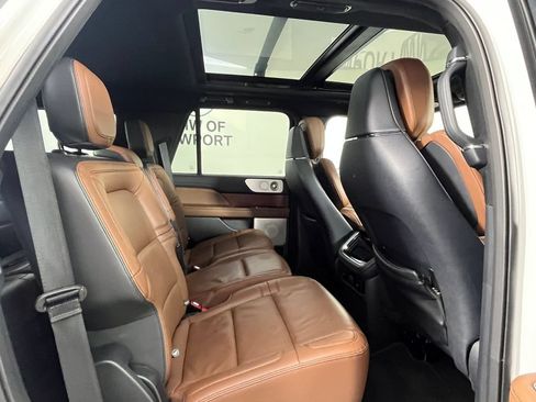 Used 2023 Lincoln Navigator Reserve AWD/4WD image 25