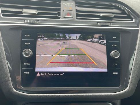 Used 2021 Volkswagen Tiguan SE R-Line w/ 3rd Row Seat Package AWD/4WD image 26