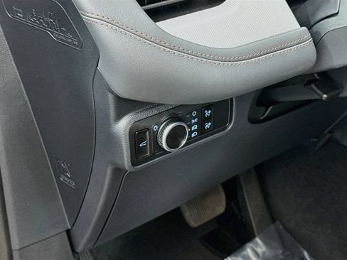 Certified 2025 Ford Explorer Active AWD/4WD image 10