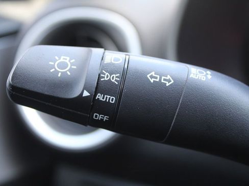 Certified 2024 Kia Forte LXS w/ LXS Technology Package image 23