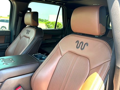 Used 2024 Ford Expedition King Ranch AWD/4WD image 14