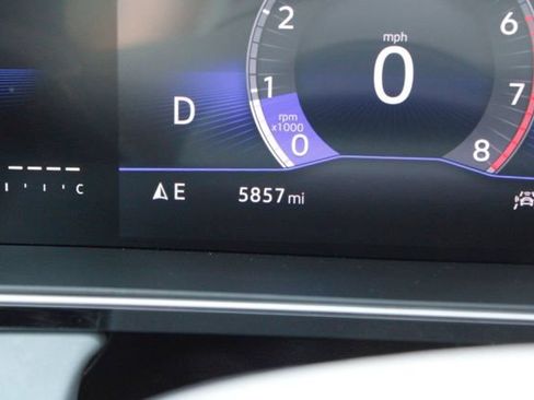 Used 2026 Volkswagen Jetta SE FWD image 29
