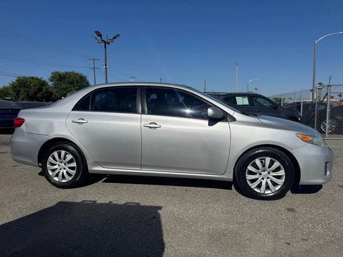 Used 2012 Toyota Corolla LE FWD image 8