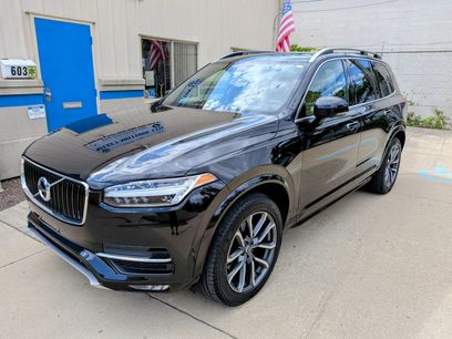 Used 2016 Volvo XC90 T6 Momentum w/ Momentum Plus Package