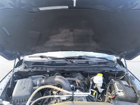 Used 2023 RAM 1500 Classic SLT image 24