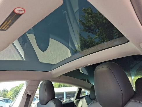 Used 2019 Tesla Model 3 Standard Range Plus RWD image 16