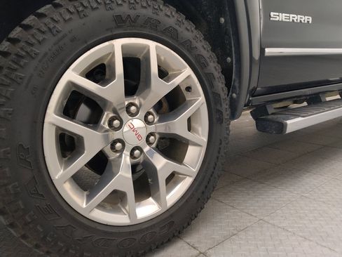 Used 2018 GMC Sierra 1500 SLT w/ SLT Premium Package RWD image 31