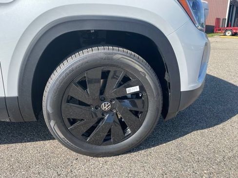 New 2026 Volkswagen Atlas SE AWD/4WD image 7