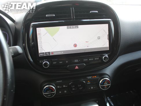 Used 2023 Kia Soul EX FWD image 16