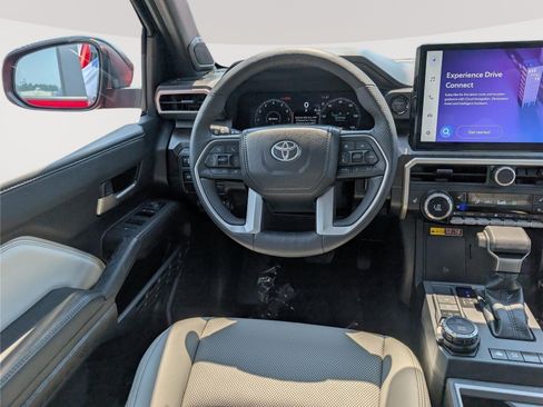 Used 2025 Toyota Tacoma Limited AWD/4WD image 18