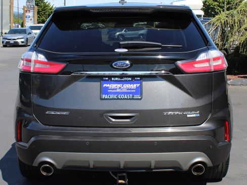 Used 2019 Ford Edge Titanium w/ Equipment Group 301A image 5