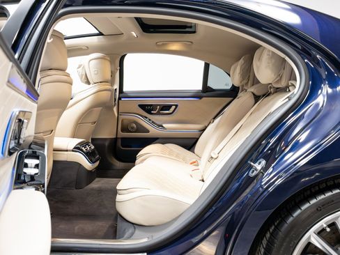 Used 2023 Mercedes-Benz S 580 4MATIC Sedan image 41