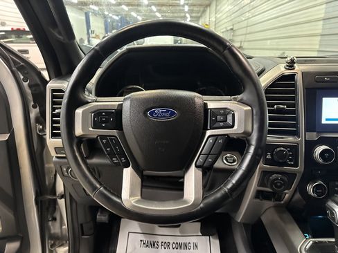 Used 2017 Ford F150 Platinum w/ Equipment Group 701A Luxury image 15