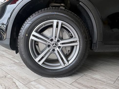 Used 2021 Mercedes-Benz GLC 300 4MATIC image 9
