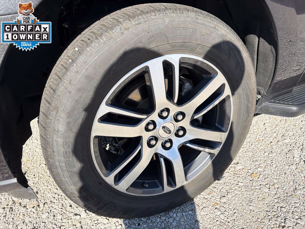 Used 2024 Ford Expedition Limited AWD/4WD image 10