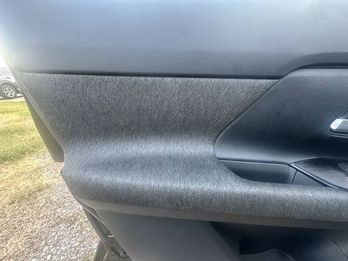 Used 2026 Nissan Kicks SV AWD/4WD image 17