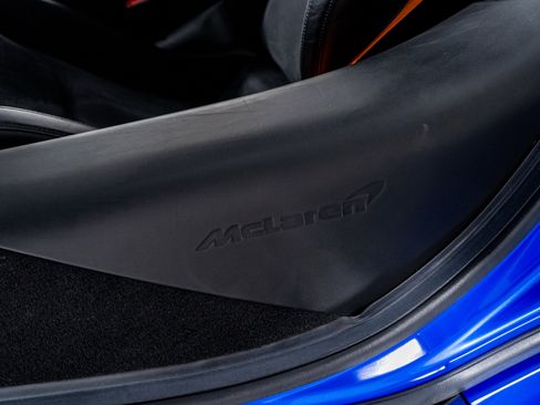 Used 2020 McLaren 600LT Spider image 28