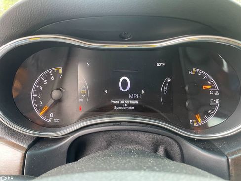 Used 2016 Jeep Grand Cherokee Limited AWD/4WD image 18