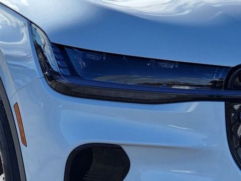 New 2026 Lincoln Nautilus Premier image 16