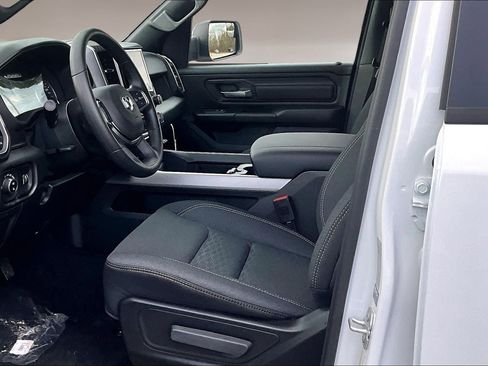 New 2026 RAM 1500 Express AWD/4WD image 23