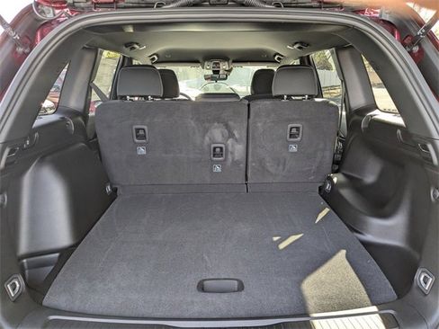 New 2025 Jeep Grand Cherokee Laredo image 13