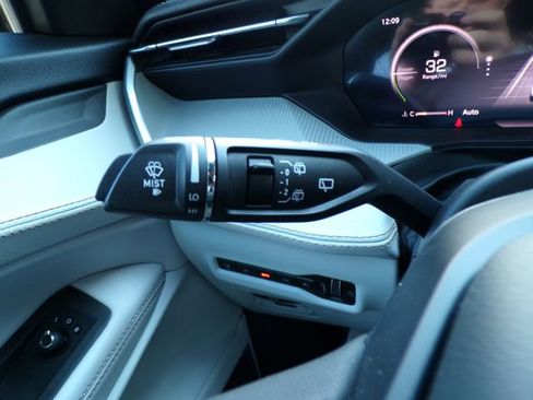 New 2026 Jeep Cherokee Limited AWD/4WD image 16