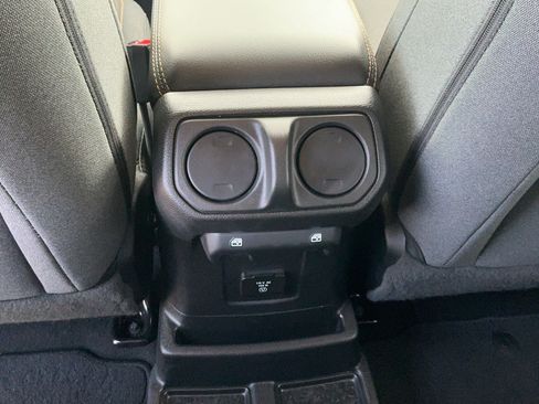 Certified 2025 Jeep Wrangler Unlimited Sahara AWD/4WD image 15