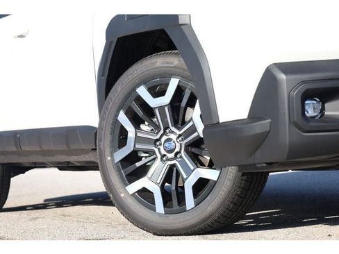 New 2026 Subaru Outback Touring XT image 32