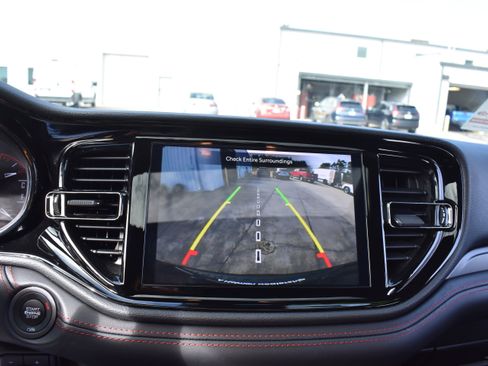 Used 2025 Dodge Durango GT image 17