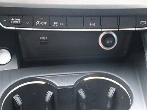 Used 2018 Audi A4 2.0T Ultra Premium Plus w/ Premium Plus Package image 27