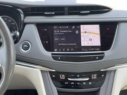 Used 2024 Cadillac XT5 Premium Luxury AWD/4WD image 13