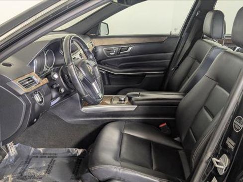 Used 2016 Mercedes-Benz E 350 Sedan w/ Premium Package image 13