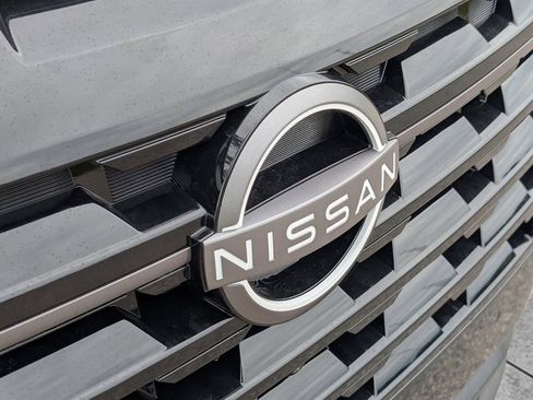 New 2026 Nissan Pathfinder Platinum FWD image 10