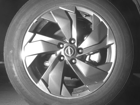 Used 2025 Nissan Rogue SV FWD image 13