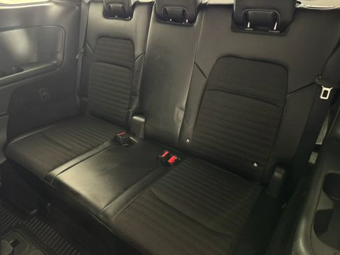 Used 2025 Nissan Pathfinder Rock Creek AWD/4WD image 36