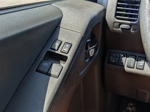 Used 2016 Nissan Frontier SV w/ SV Value Truck Package RWD image 25