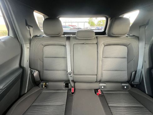 Used 2025 Chevrolet Equinox LT image 38