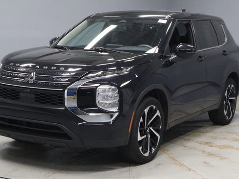 Used 2022 Mitsubishi Outlander ES image 6