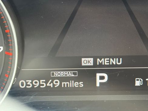 Used 2024 Mitsubishi Outlander SE image 29