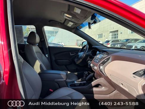 Used 2014 Hyundai Tucson SE AWD/4WD image 9