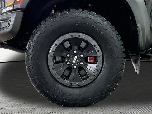 Used 2018 Ford F150 Raptor w/ Equipment Group 802A Luxury AWD/4WD image 22