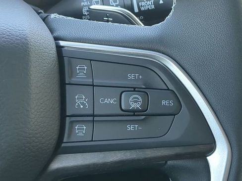 New 2026 Jeep Grand Cherokee Limited w/ Limited Altitude Package image 33