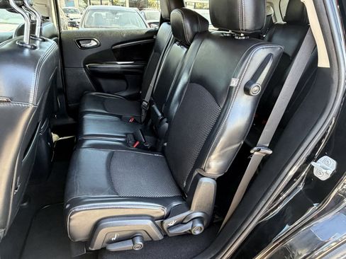Used 2015 Dodge Journey Crossroad FWD image 9