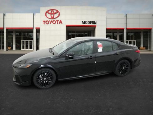 New 2026 Toyota Camry SE image 8