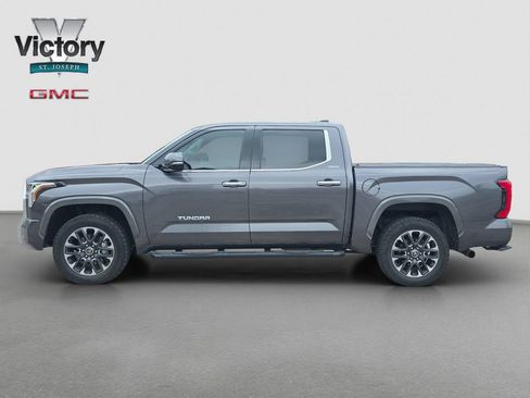 Used 2022 Toyota Tundra Limited w/ Power Package AWD/4WD image 6