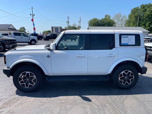 Used 2025 Ford Bronco Outer Banks AWD/4WD image 9