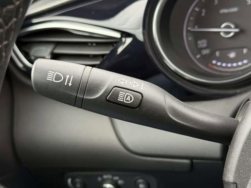 Used 2022 Buick Encore GX Preferred w/ Cold Weather Comfort Package image 17