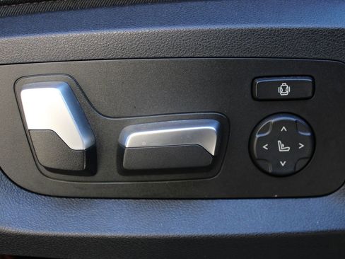 Used 2022 BMW X5 sDrive40i w/ Premium Package image 27