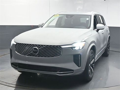 Certified 2025 Volvo XC90 B6 Core w/ Protection Package image 3